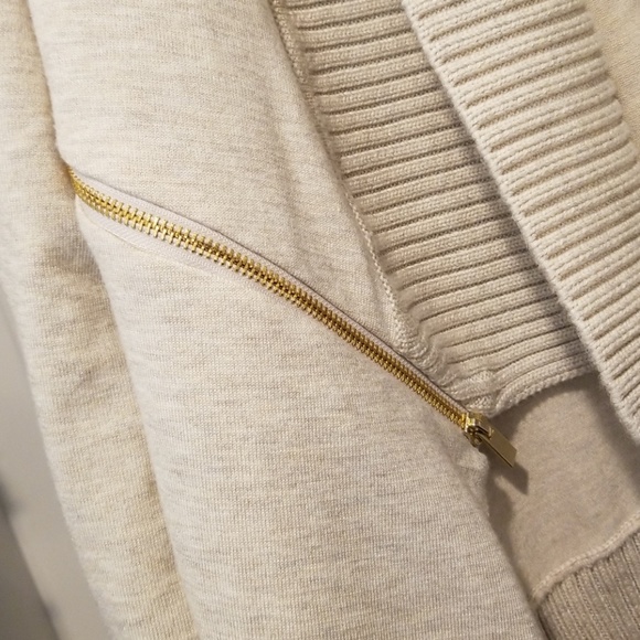 Cardigan - Picture 2 of 3